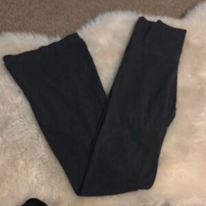 SOLOW // Flare yoga leggings